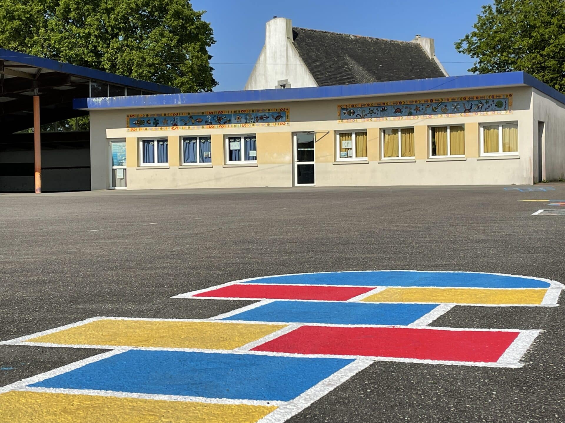 Cour Ecole Saint Jaoua Plouvien