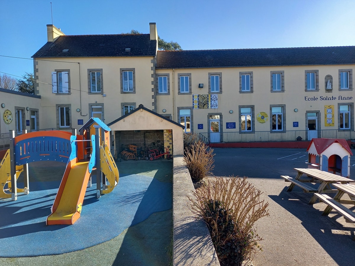 Cour Ecole Sainte Anne Plonévez-Porzay